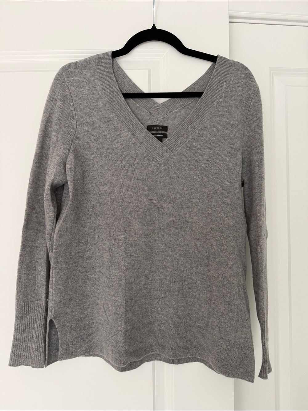 100% Cashmere Double V-Neck Gray Sweater